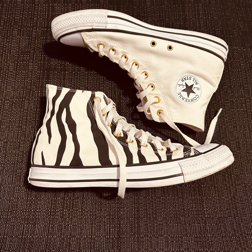 High Top Chuck Taylor- Converse
